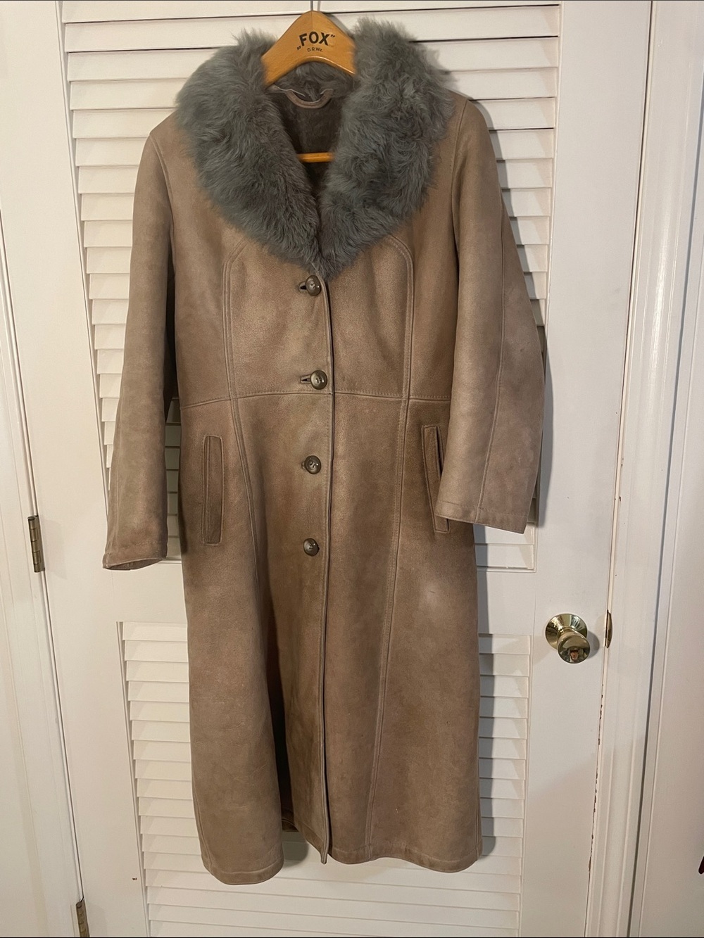 Leader Cris Spain Fox Taupe Shearling Long Coat with Gray Fur Collar Gorgeous